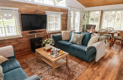 Cenarth House | The Bird House
