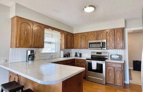 Waldron House | The Bird House has at least one ‘bird’ in each room. How many can you find?