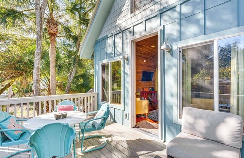 Folly Beach Cottage | The Bird House Lush Bungalow, Steps From Ocean!