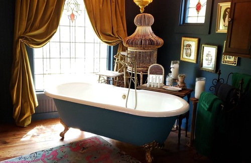 Dickinson Bed & Breakfast | The Birdcage Saloon is true hidden gem, in a secret garden. Romance awaits here