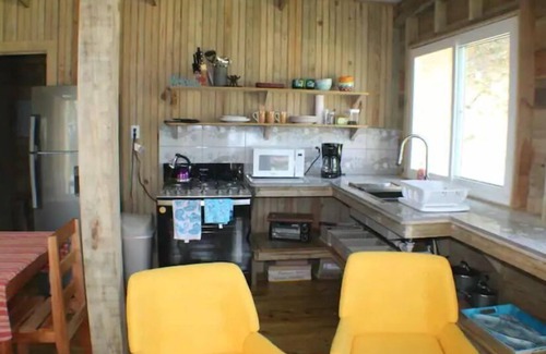 Isla Bastimentos Cottage | The Birds Nest, birds, close to area surfing,