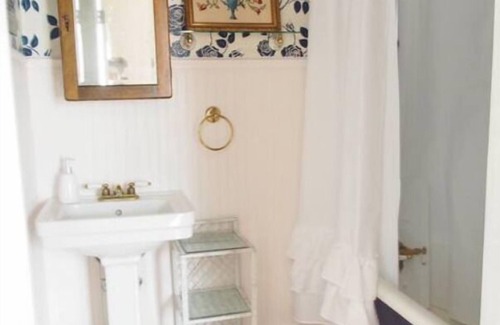 Hays Bed & Breakfast | The Bissing House