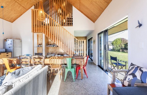 Karitane House | The Black Barn - Karitane Beach