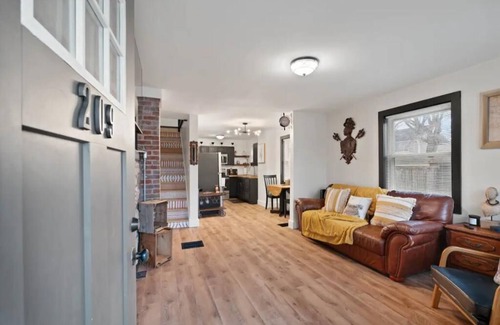 New Albany Apartment | The Black Ensemble O.T.C.