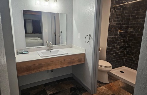 Mill Creek Hotel | The Black Forest Lodge