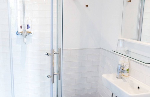 Bath City Centre Hotel | The Black Fox