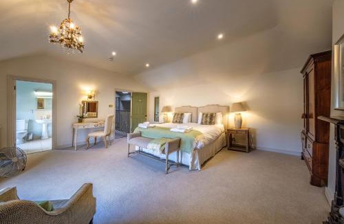 Long Melford Hotel | The Black Lion, Long Melford