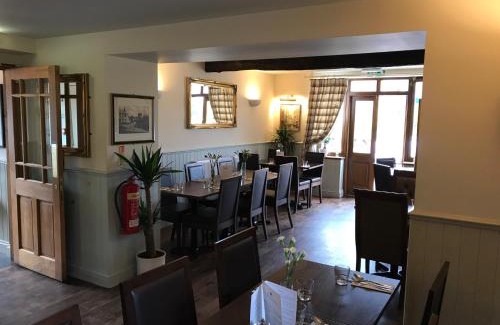 Horsham St Faith Hotel | The Black Swan Inn