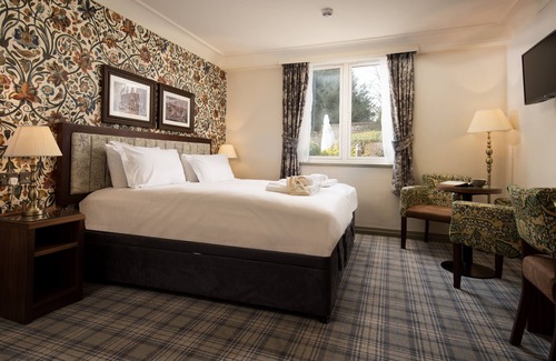 Helmsley Hotel | The Black Swan - The Inn Collection Group