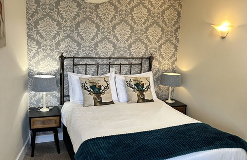 Halland Bed & Breakfast | The Blacksmith's Arms Halland