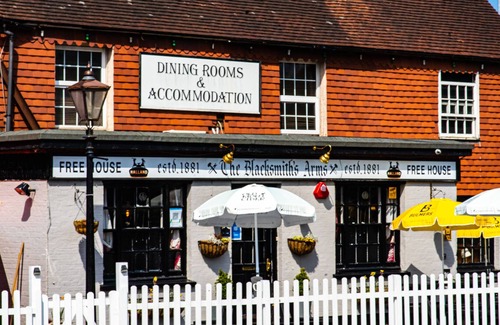 Halland Hotel | The Blacksmiths Arms