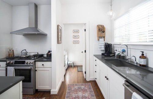 Blowing Rock House | The Blake on Main St- NEW LUXURY RENTAL ON MAIN STREET BLOWING ROCK