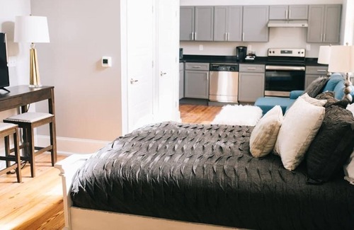 Lake City Apartment | The Blanche - Room 209