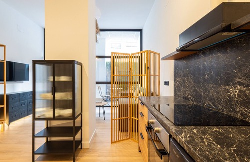 L'Amistat Apartment | The Blasco Ibañez Apartment 02 by Florit Flats