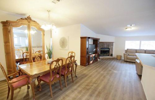 Cedar Bluff House | The Blessed Way 4 BD RM 3 BA Great for Large Groups