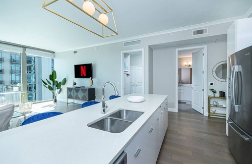 Buckhead Village Condo | The Bleu Oasis
