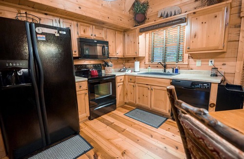Ellijay Cabin | The Blissful Bear Cabin