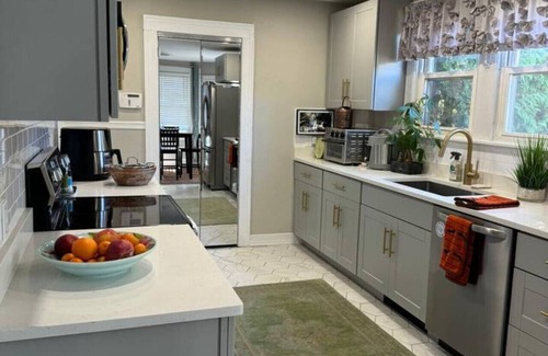 West Hartford Apartment | The Blue Back Bungalow