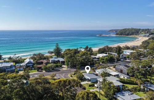 Mollymook Beach House | The Blue Beach House - Pet Friendly Coastal Escape in Mollymook
