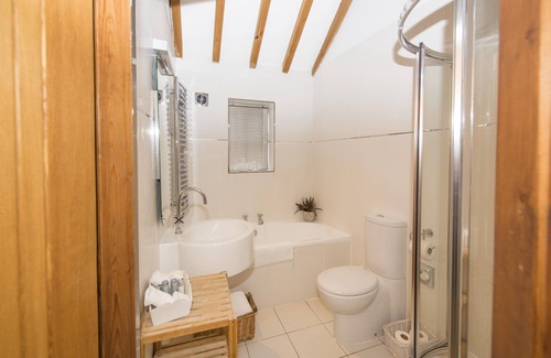 Weaverthorpe Hotel | The Blue Bell Inn