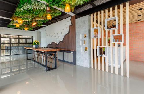 Don Sak Hotel | The Blue C Donsak