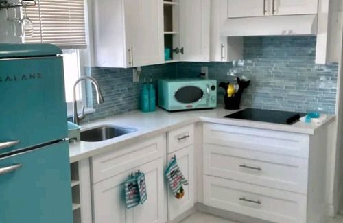 Liberty City House | The Blue Casita-Miami Design District