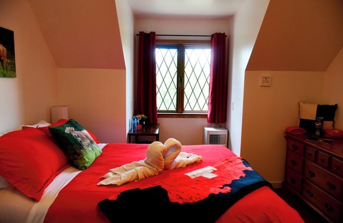 70 Mile House House | The Blue Cottage B&B