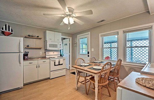 Colonial Beach Cottage | 'The Blue Crab Cottage' - 3 Blocks From The Beach!