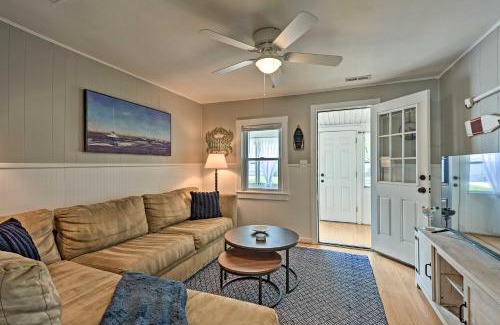 Colonial Beach House | The Blue Crab Cottage - 3 Blocks From The Beach!
