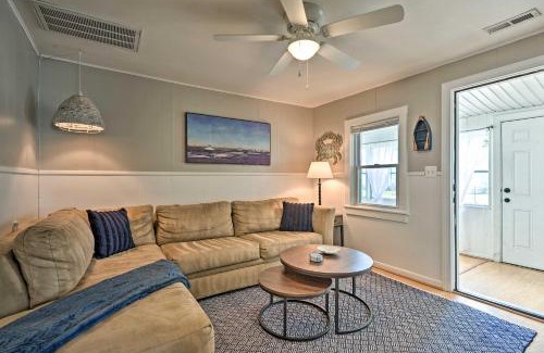 Colonial Beach House | The Blue Crab Cottage - 3 Blocks From The Beach!