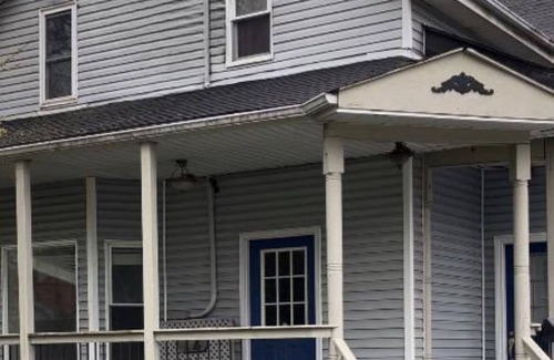 Cambridge Apartment | The Blue Door By The Grand