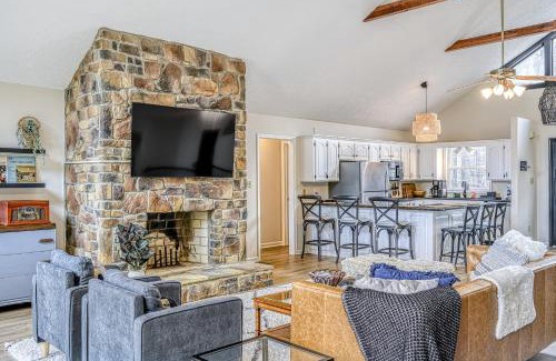 Bumpass House | The Blue Heron Retreat
