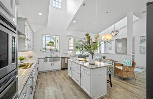 Palm Harbor House | The Blue Heron