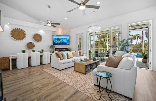 Palm Harbor House | The Blue Heron