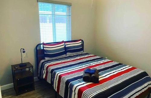 Flagami House | The blue Homestay near Miami Airport