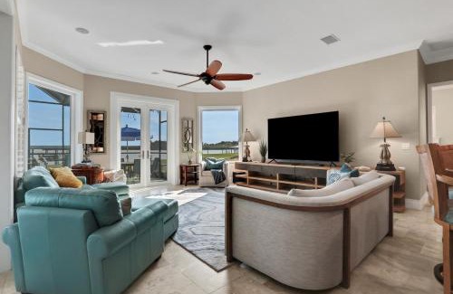 Waterway Park House | The Blue Horizon Estate