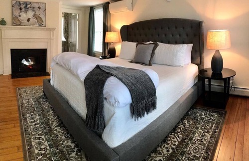 Woodstock Bed & Breakfast | The Blue Horse Inn