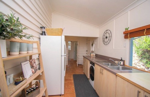 Middleton Beach Cottage | The Blue House on Eyre