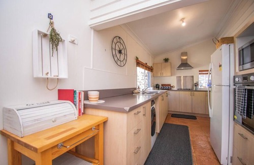 Middleton Beach Cottage | The Blue House on Eyre