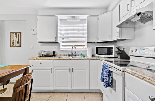 Downtown Fort Lauderdale House | The Blue House Fort Lauderdale