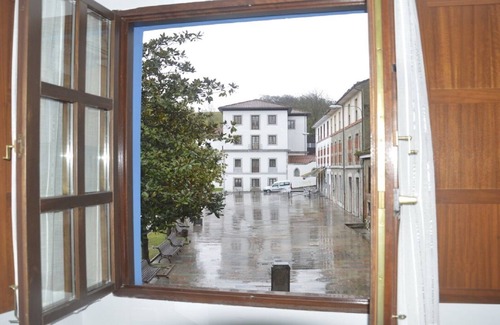 Santa Marina de Oblanca House | THE BLUE HOUSE OF LAS CALDAS