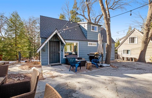 Cedar Glen House | The Blue House