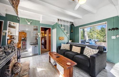 Cedar Glen House | The Blue House