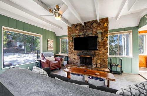 Cedar Glen House | The Blue House