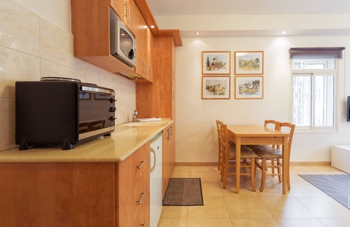 Emek Refaim Apartment | The Blue is a one-bedroom apt, on upper floor with a sleeping up to 4 guests.