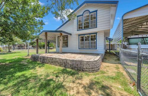 Kingsland House | The Blue Laker