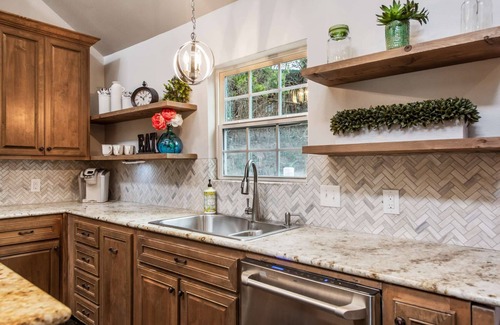 Lake Whitney House | The Blue Magnolia Lodge: Luxury Retreat on Lake Whitney with Hot Tub, Fire Pit, and Private Cove!