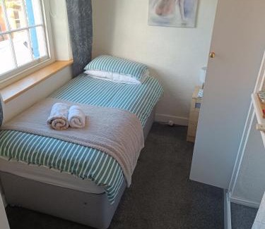 Wellington Bed & Breakfast | The Blue Mantle