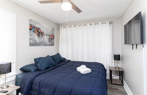 United Central Apartment | The Blue oasis - Near Downtown & Beaches