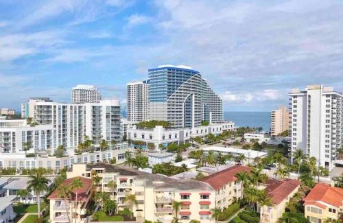 Central Beach Apartment | The Blue Octopus - 1br King Bed Condo